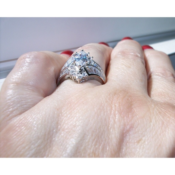 925 STERLING SILVER Marquise & Baguette Cubic Zirconia Cocktail Ring - Picture 4 of 13